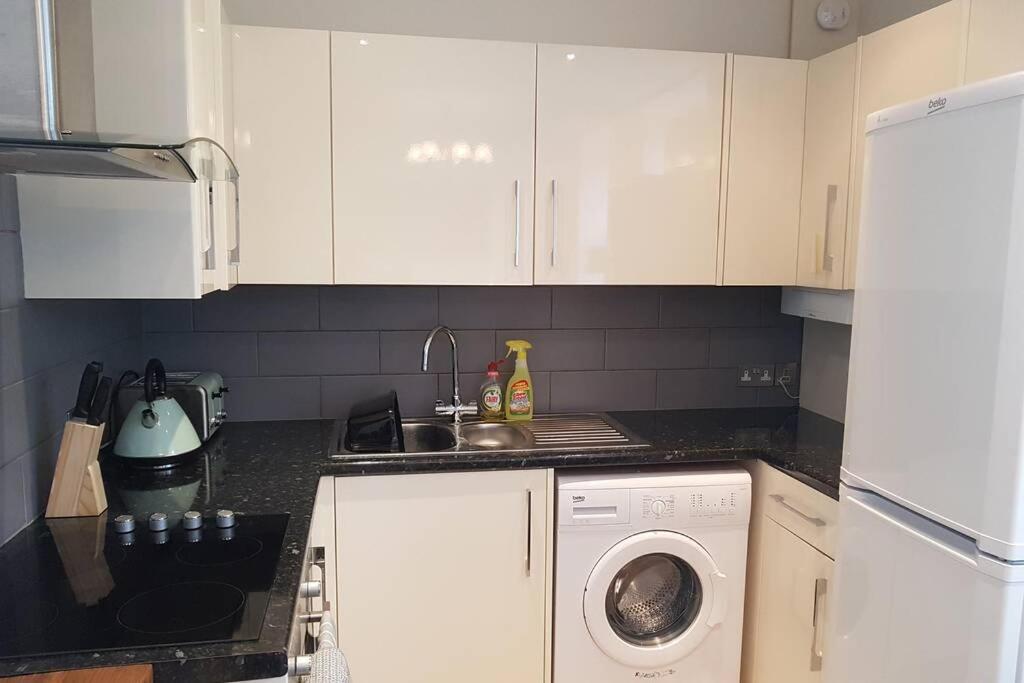 St Ives Apartment Private Parking With Garden 10 Minute Walk Into Town And Beach Esterno foto